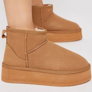 NWOT platform booties